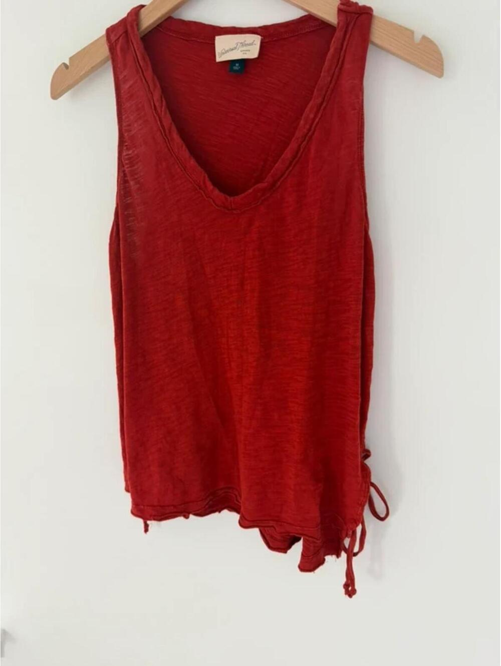 Medium Universal Thread Orange Tank
